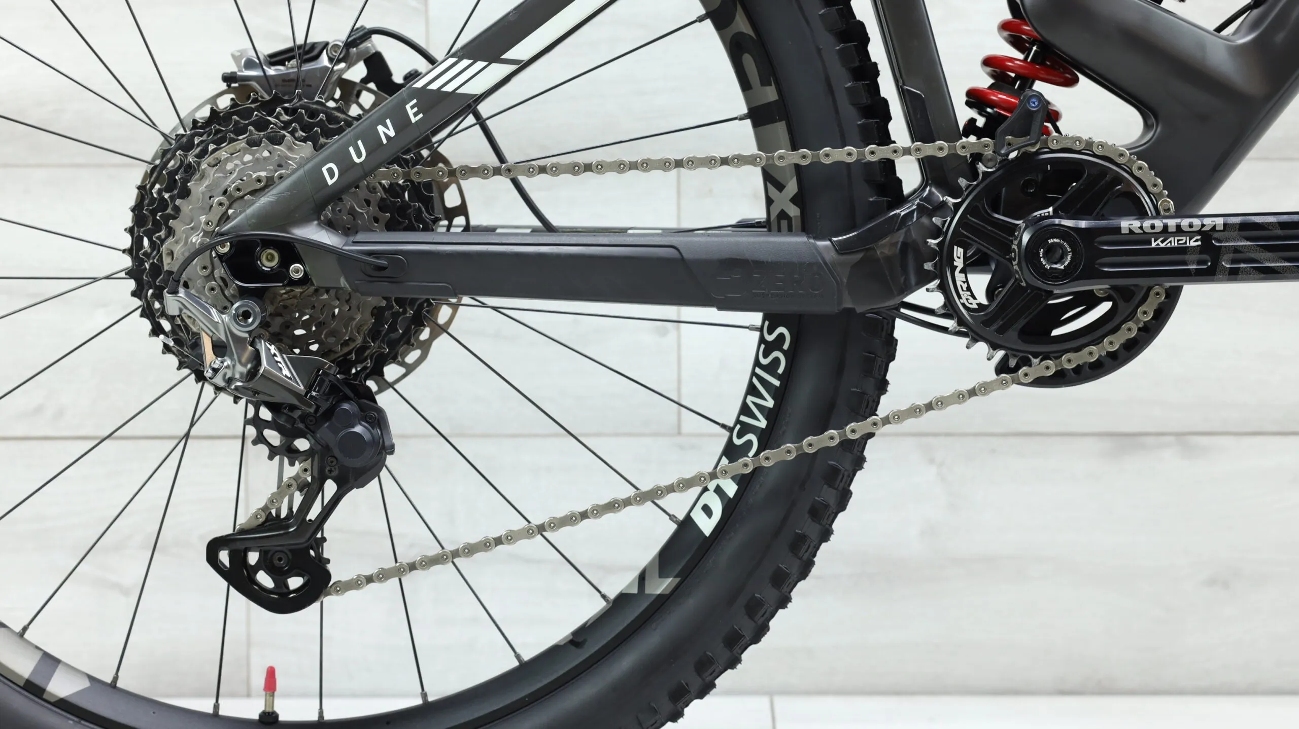 2020 Mondraker Dune Carbon XR  Mountain Bike - Large