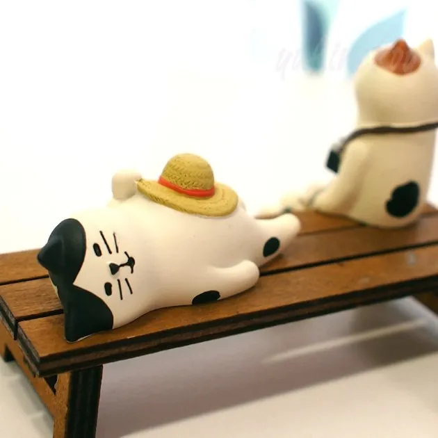 Decole: Figure Cat Hachiware Nap