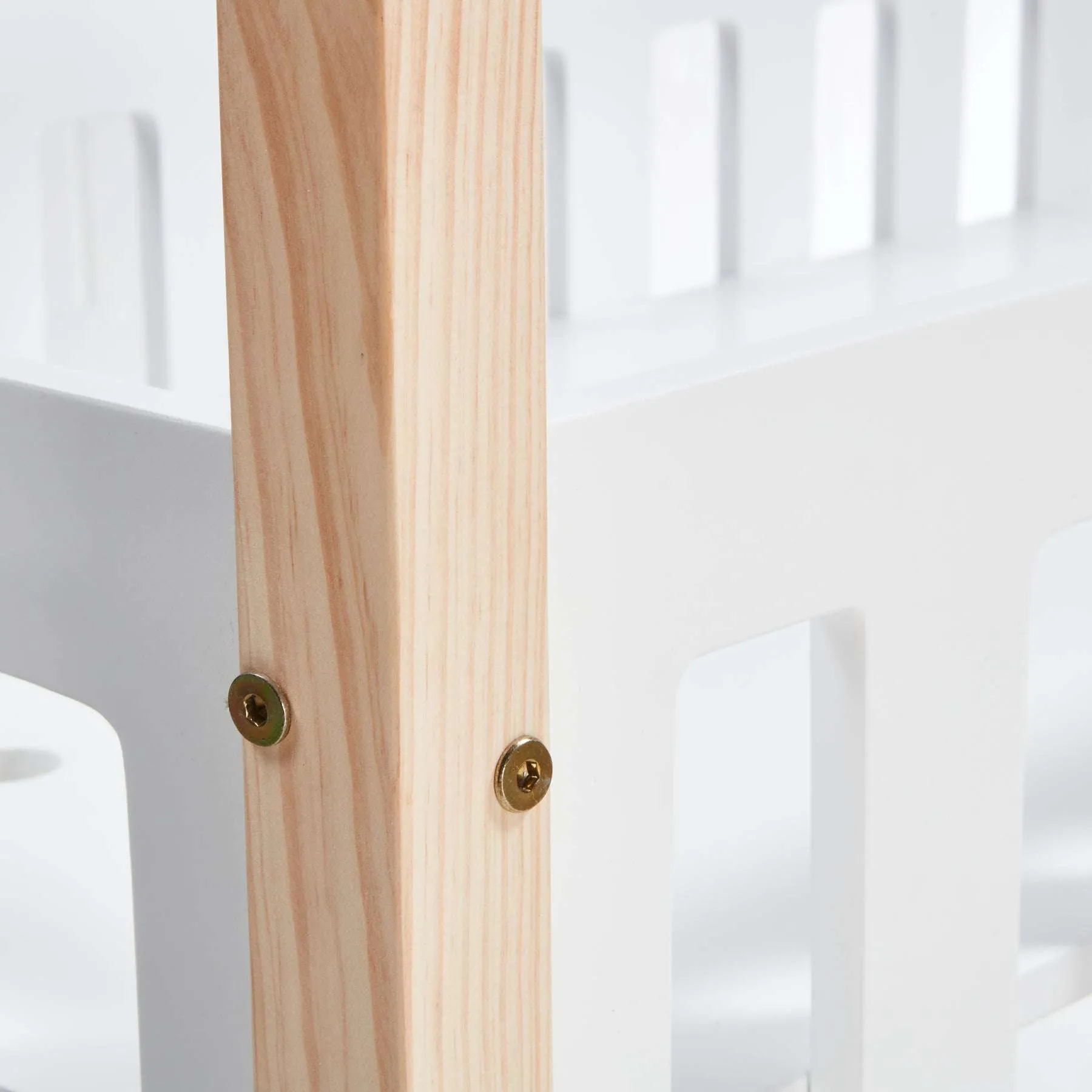 House framed cot