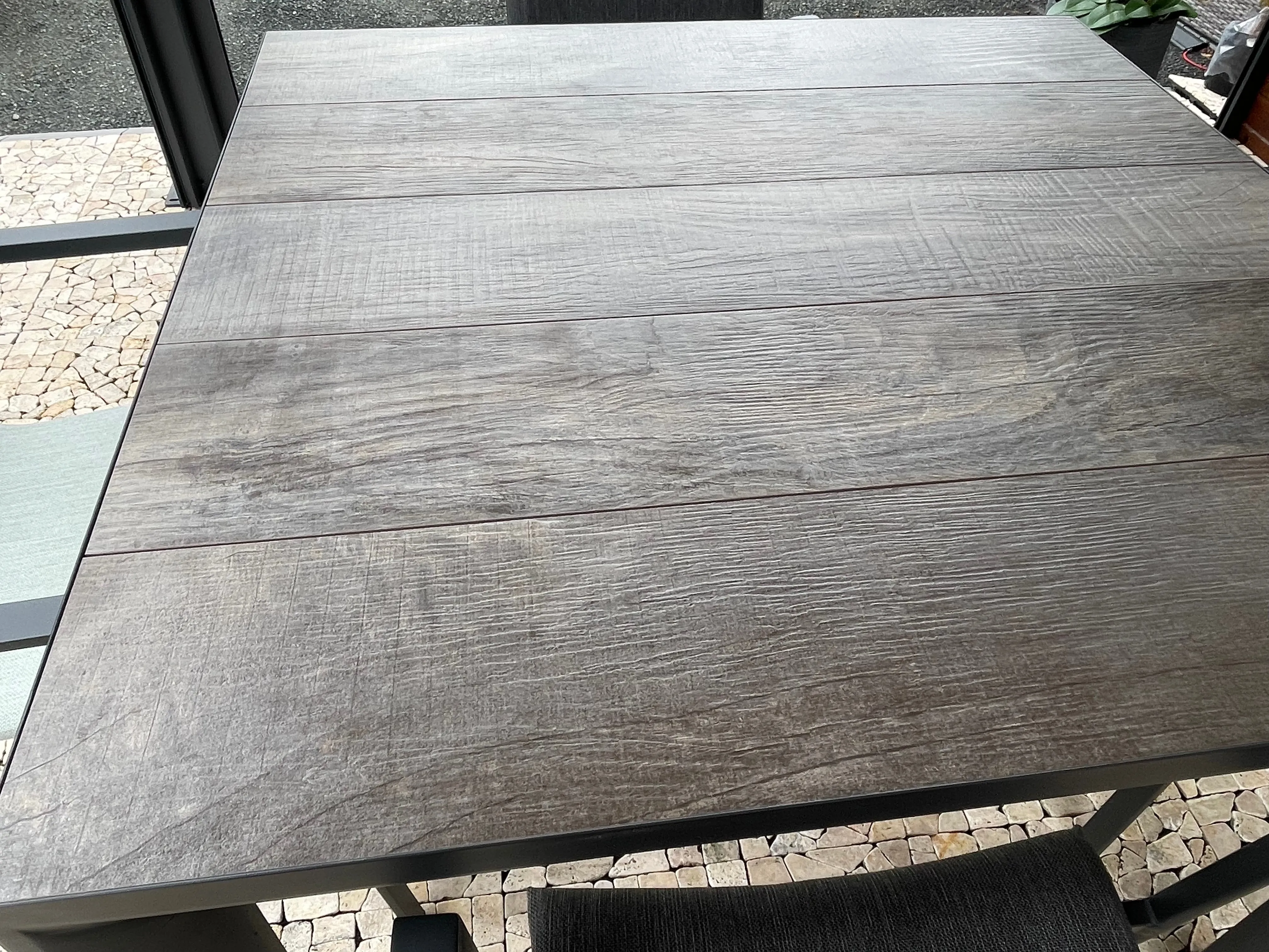 Valletta 4 Or 8 Seat Dining Set