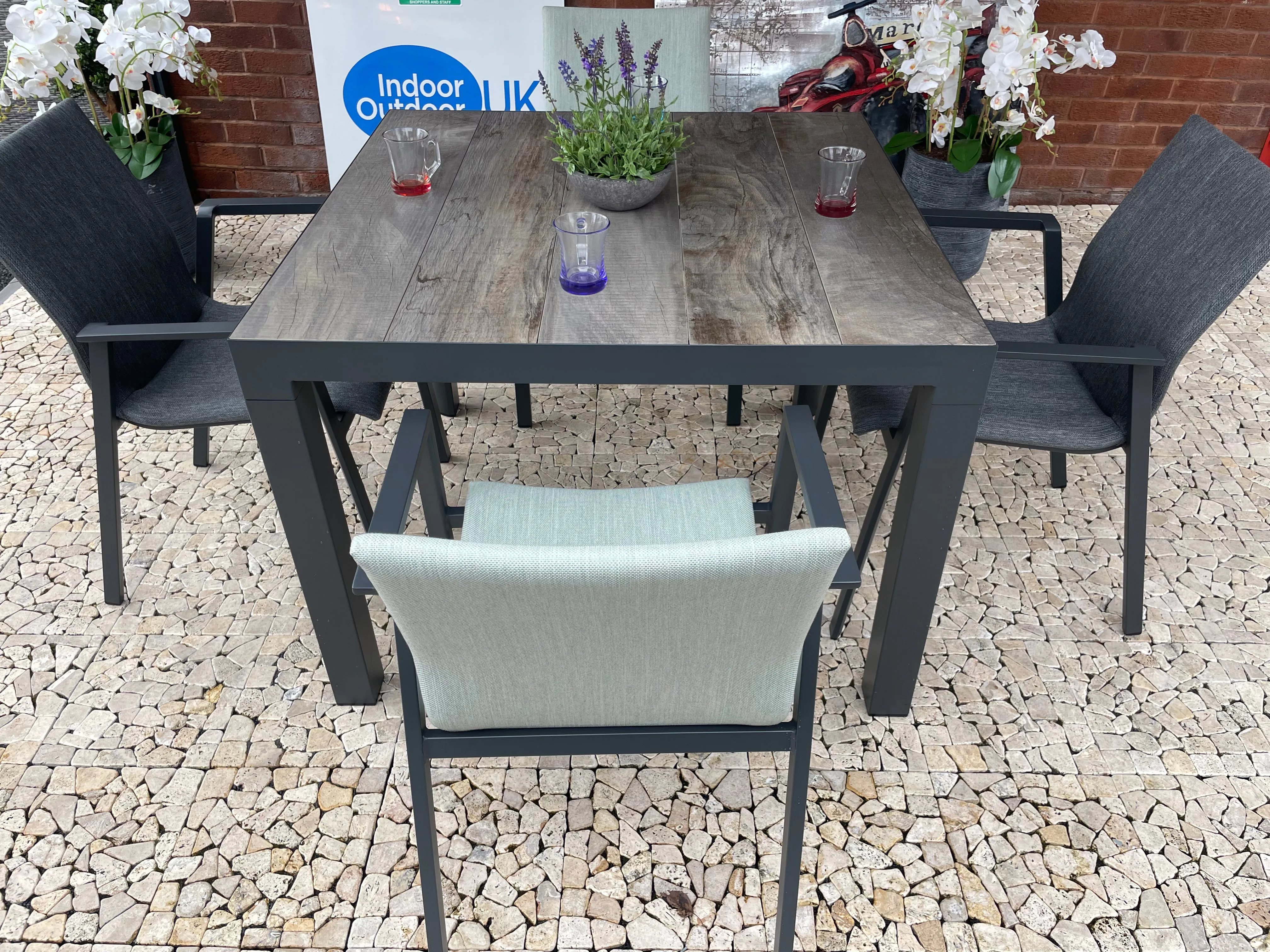 Valletta 4 Or 8 Seat Dining Set